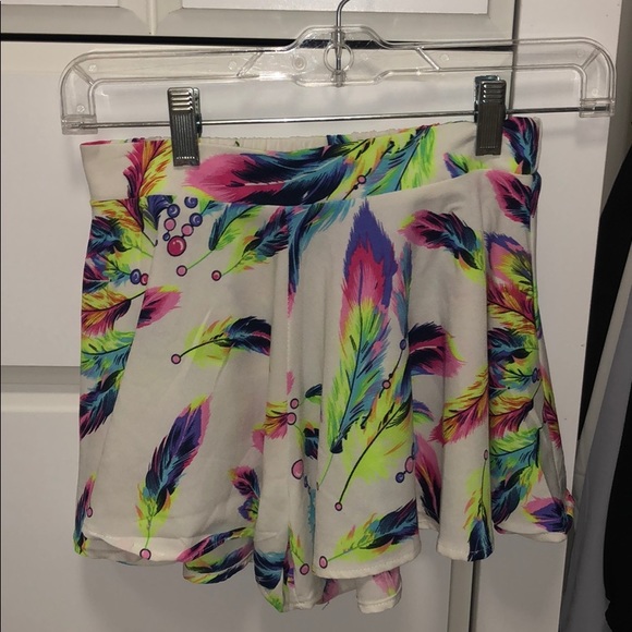 Feather skort - Picture 2 of 6